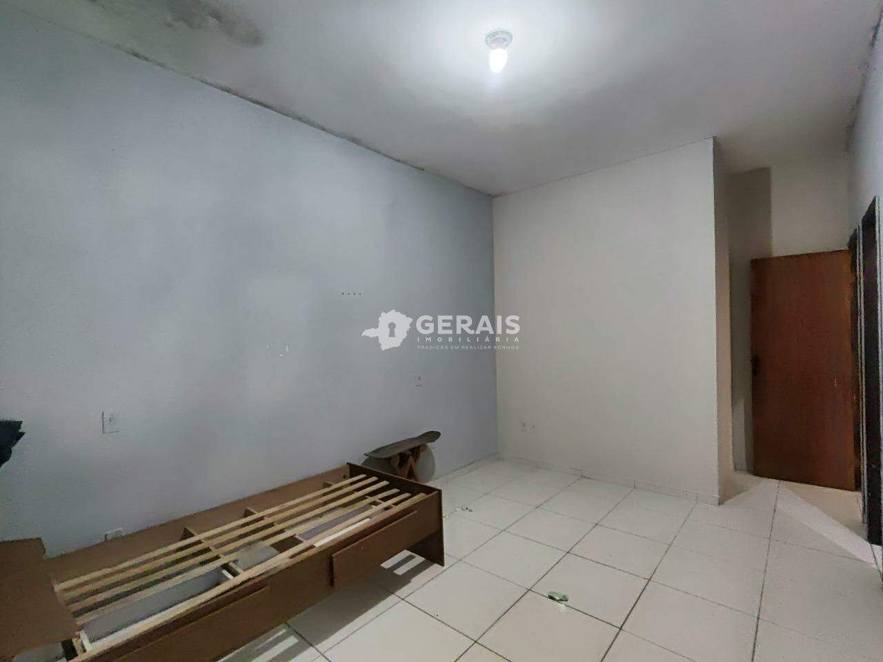 Casa para aluguel no CHANADOUR: 06 - QUARTO SUÍTE