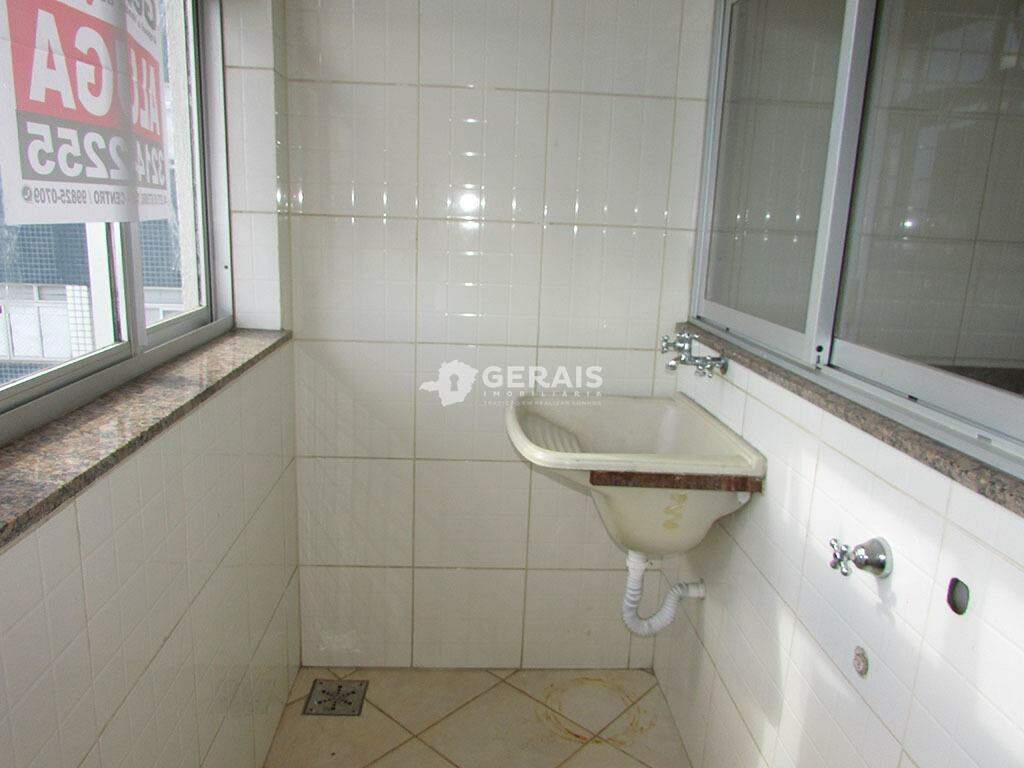 Apartamento para aluguel no VILA BELO HORIZONTE: 09- ÁREA DE SERVIÇO