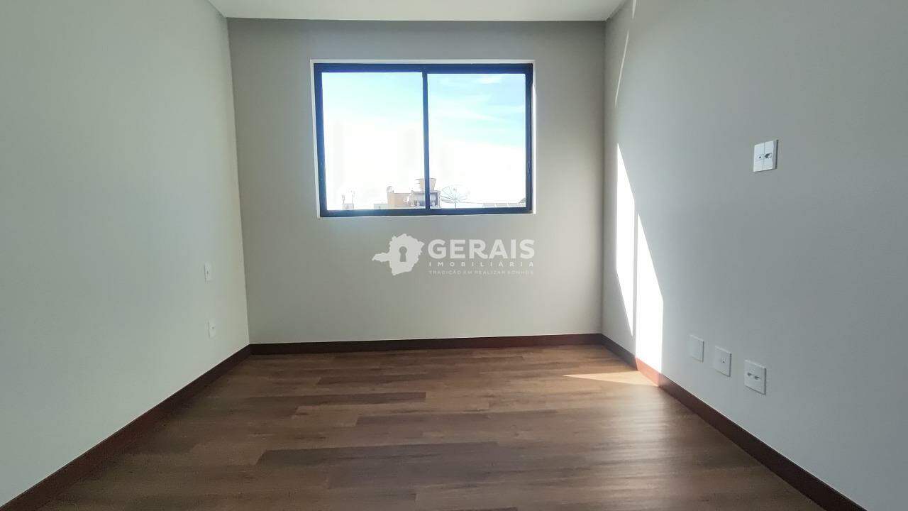 Apartamento para aluguel no SÃO JOSÉ: 05- QUARTO 01