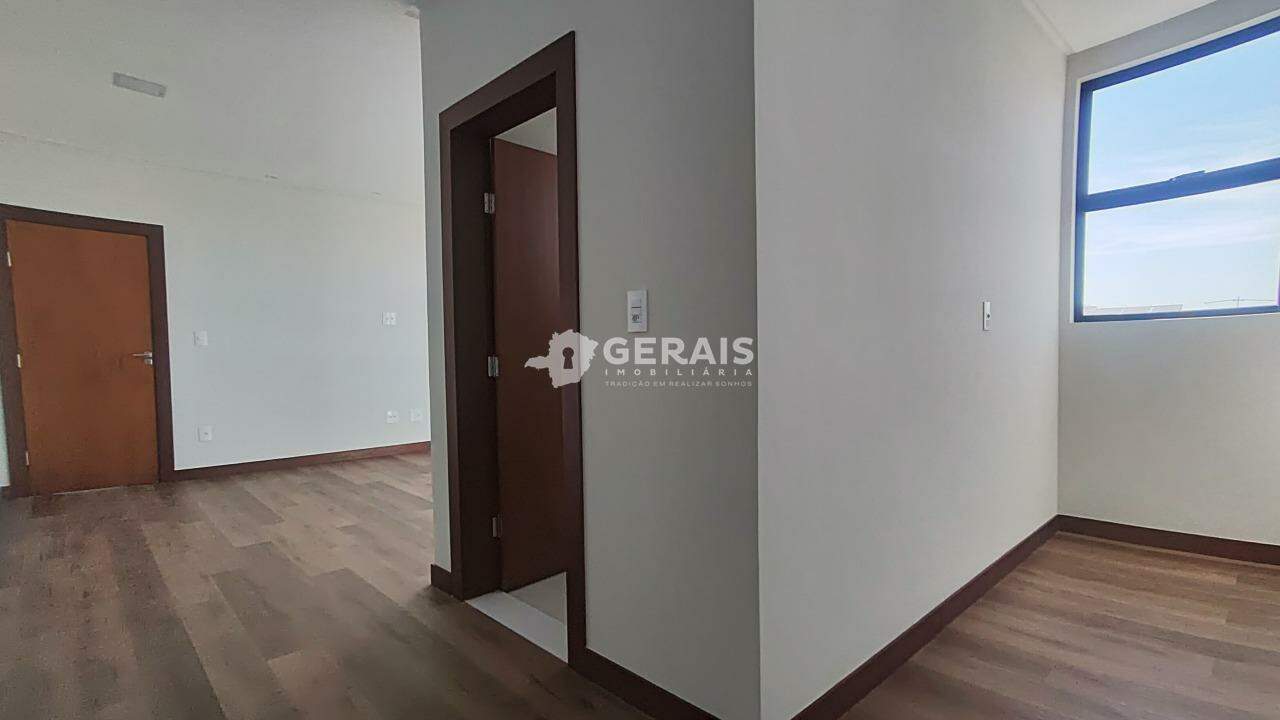 Apartamento para aluguel no SÃO JOSÉ: 07- QUARTO SUÍTE