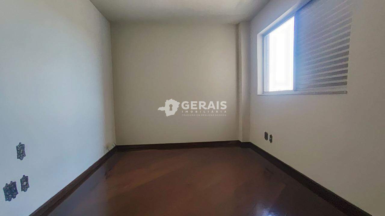 Apartamento para aluguel no CENTRO: 07- QUARTO 01