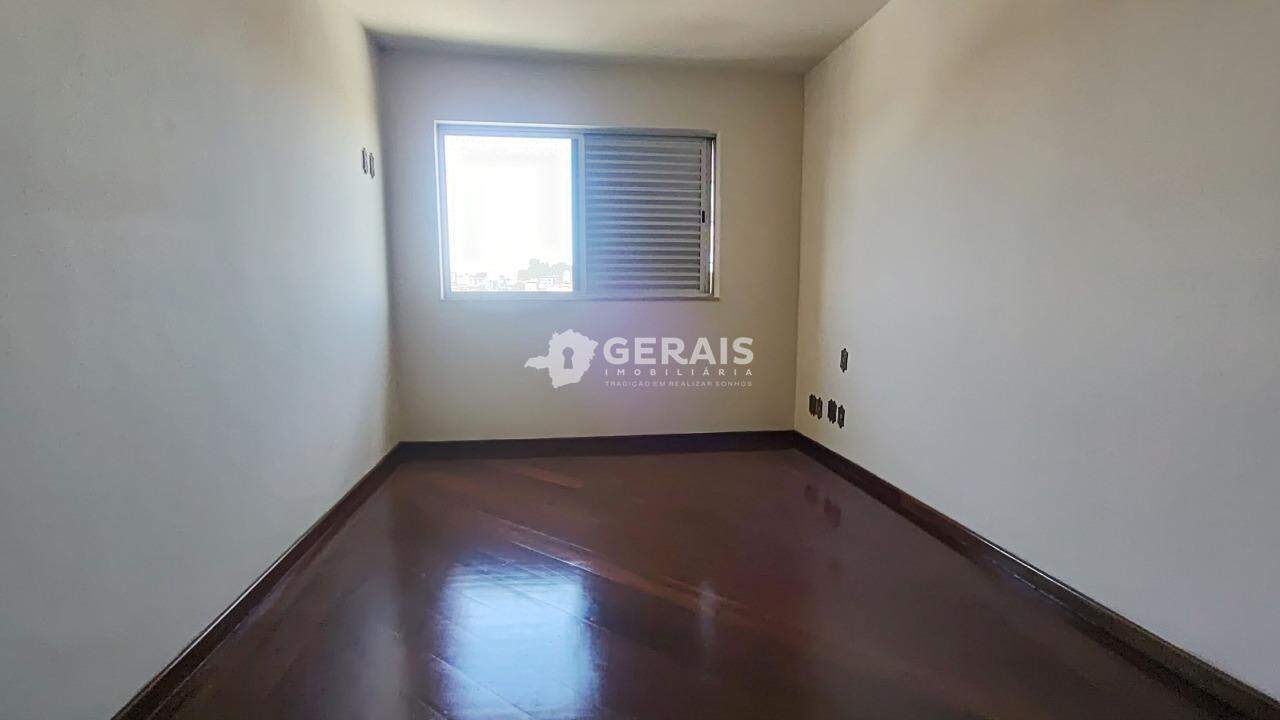Apartamento para aluguel no CENTRO: 08- QUARTO 02