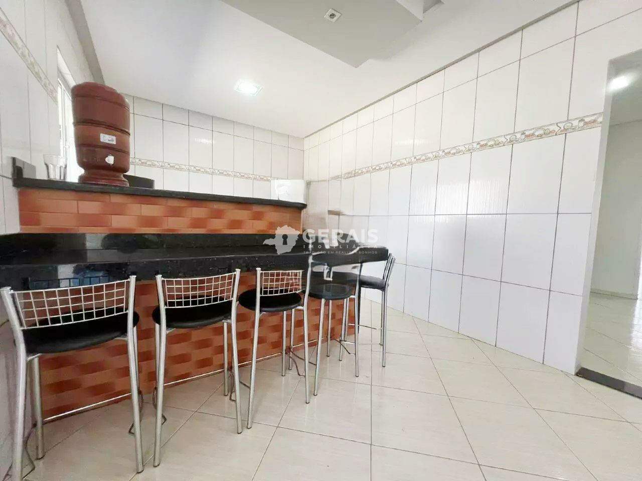 Casa à venda no BELVEDERE: 04- COZINHA 01