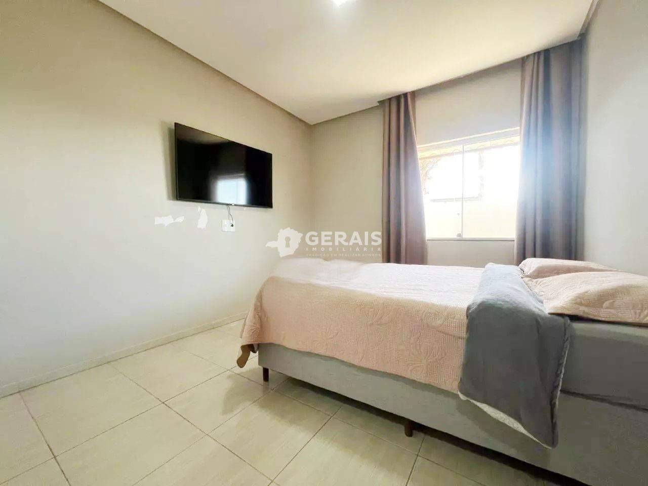 Casa à venda no BELVEDERE: 06- QUARTO 01