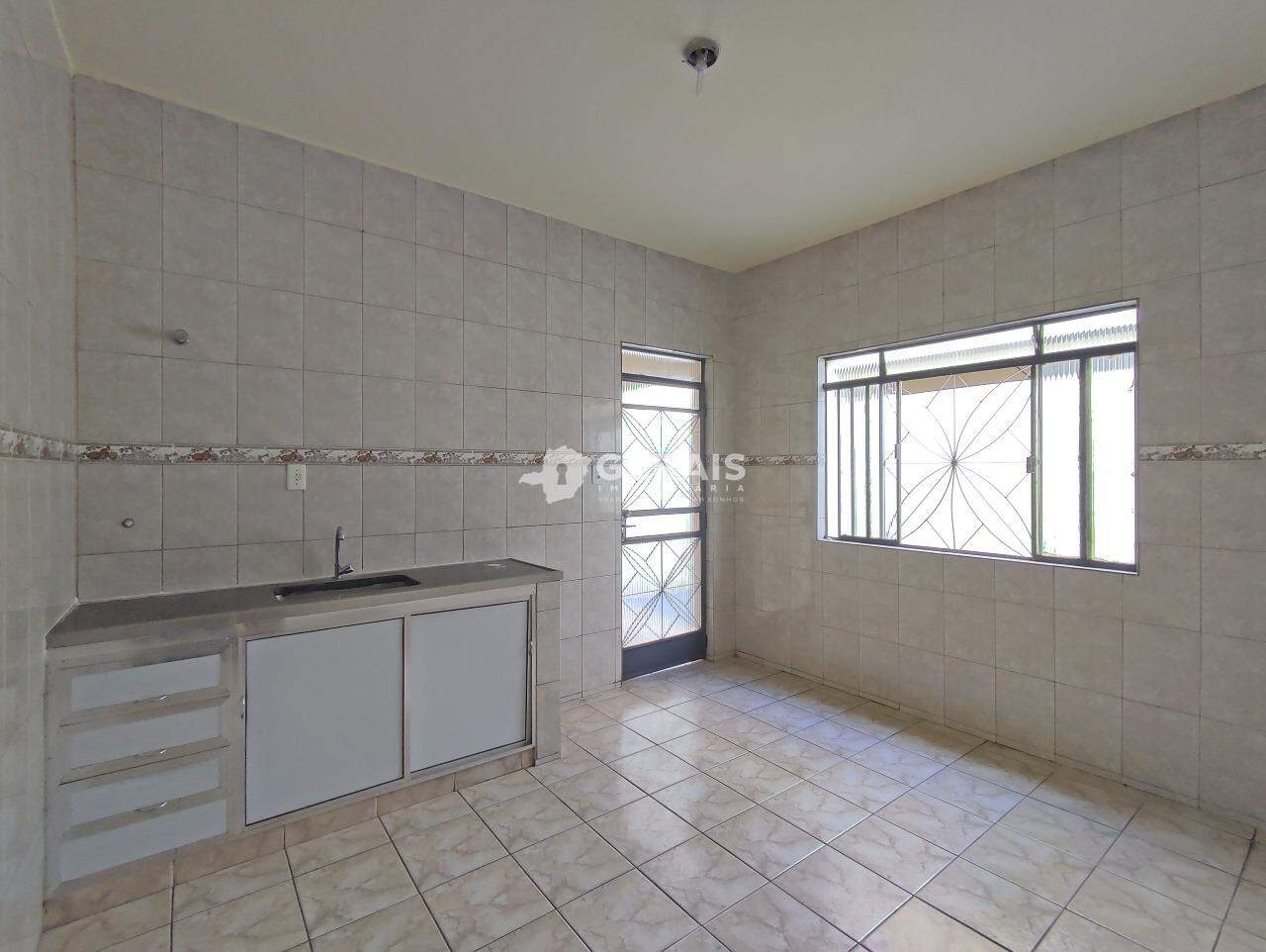 Casa para aluguel no PLANALTO: 07- COZINHA