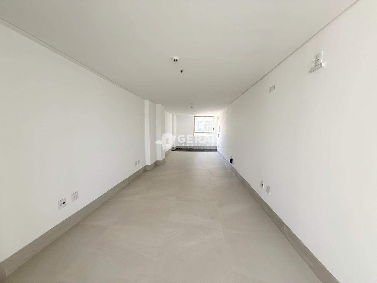 Sala à venda no CENTRO: 02 - SALA
