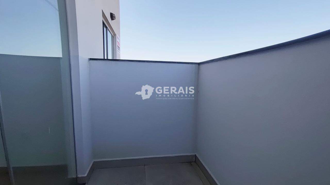 Apto Cobertura Duplex para aluguel no ESPLANADA: 06- SACADA SALA