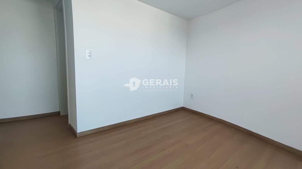 Apto Cobertura Duplex para aluguel no ESPLANADA: 09- QUARTO SUÍTE 01