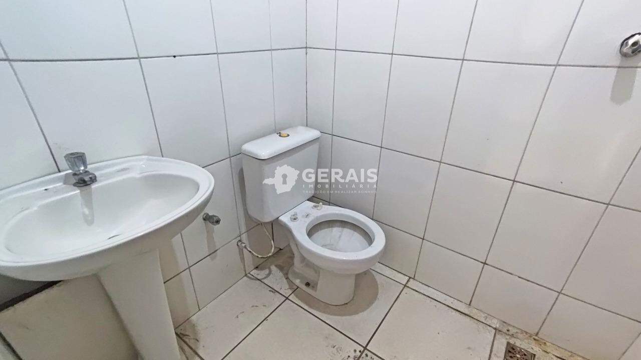 Loja para aluguel no ICARAI: 08- BANHEIRO