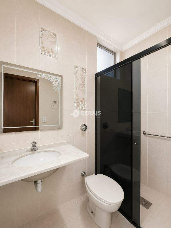 Apartamento à venda no LP PEREIRA: 09 - BANHO SUÍTE