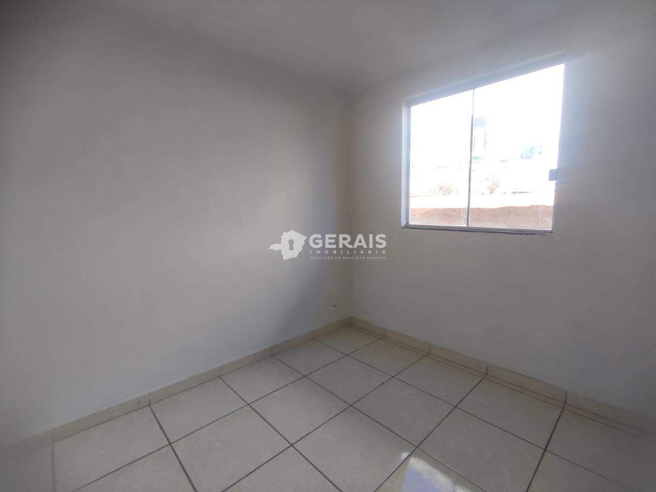 Apartamento à venda no JARDIM CANDIDES: 05- QUARTO 02