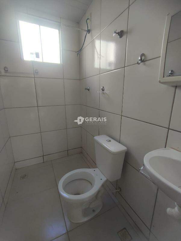 Apartamento à venda no JARDIM CANDIDES: 06- BANHO SOCIAL