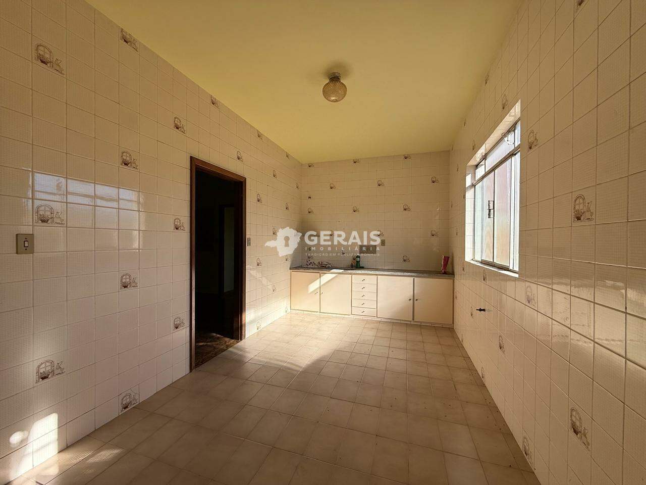 Apartamento à venda no CATALÃO: 05 - COZINHA