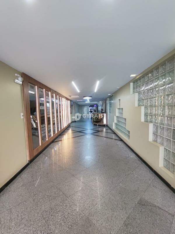 Sala para aluguel no CENTRO: 05- HALL DE ENTRADA