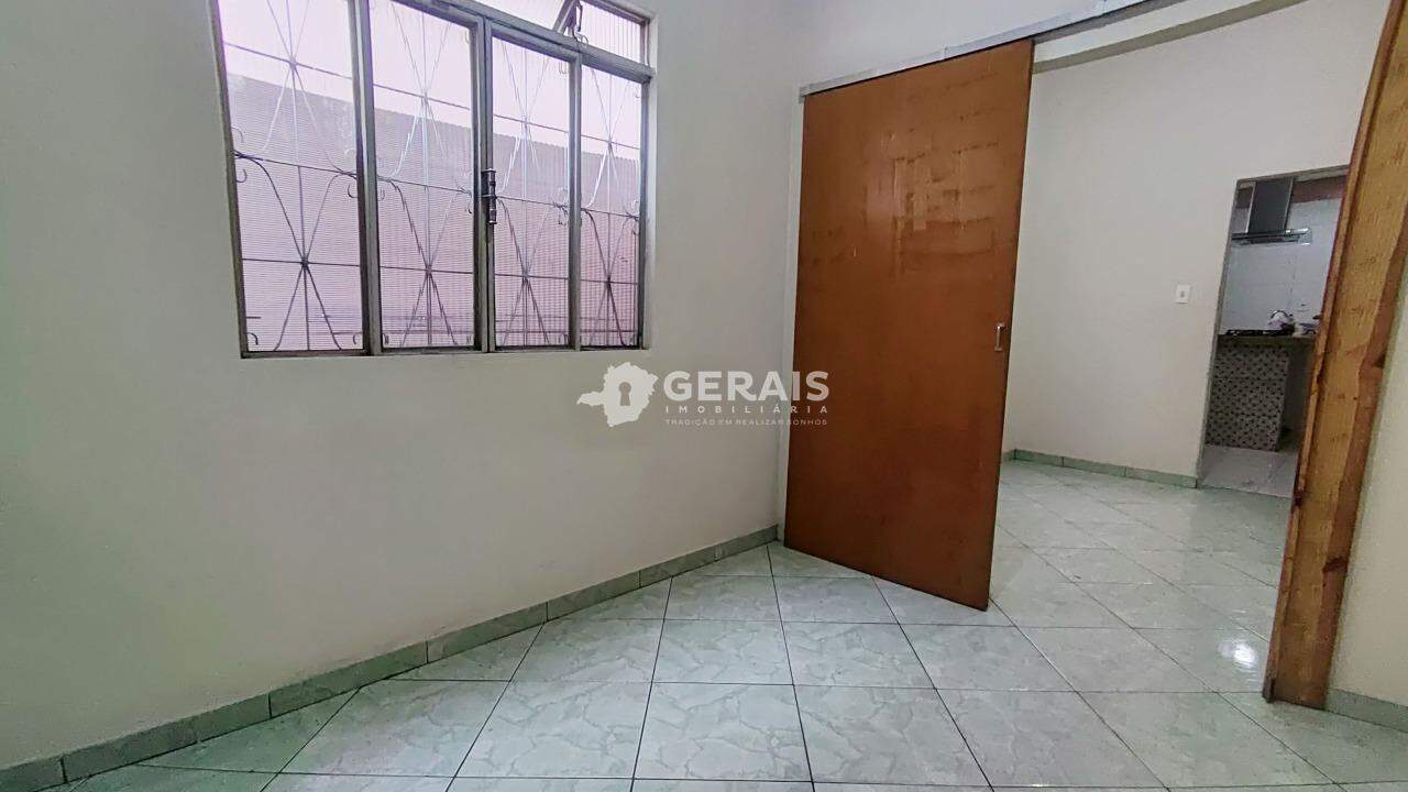 Casa para aluguel no BOM PASTOR: 04- SALA