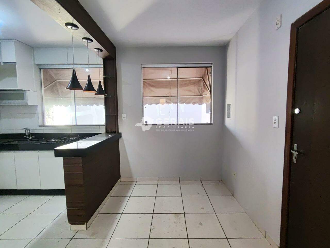 Apartamento para aluguel no SANTA ROSA: 04- SALA