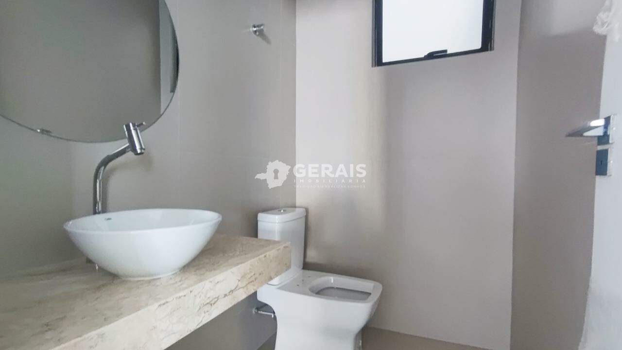 Apartamento para aluguel no CENTRO: 05 - LAVABO