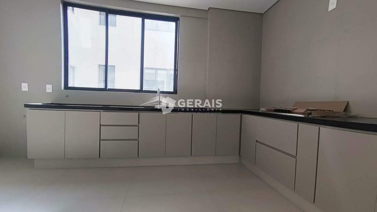 Apartamento para aluguel no CENTRO: 06- COZINHA