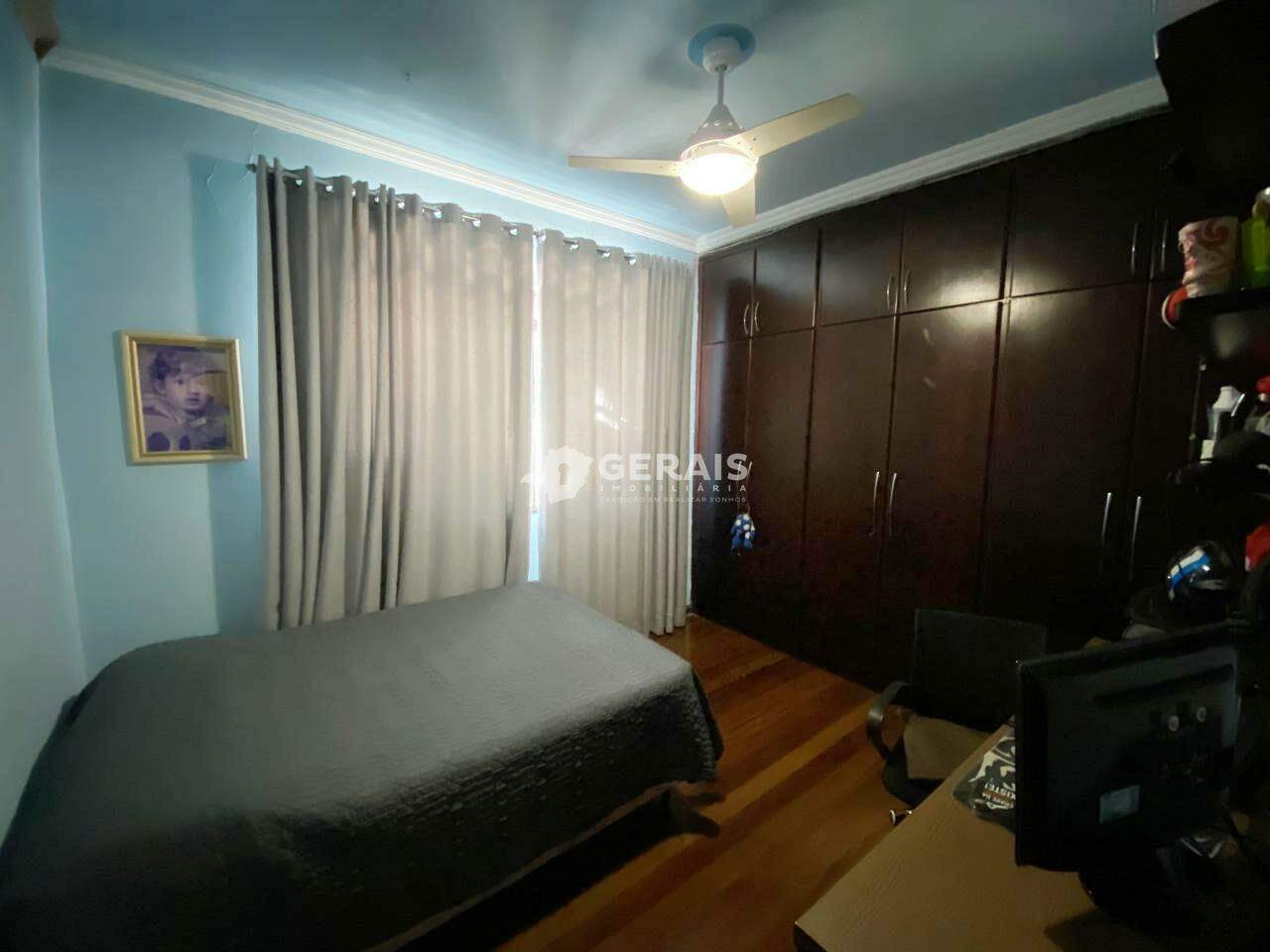 Casa à venda no BELVEDERE: 08- QUARTO 02
