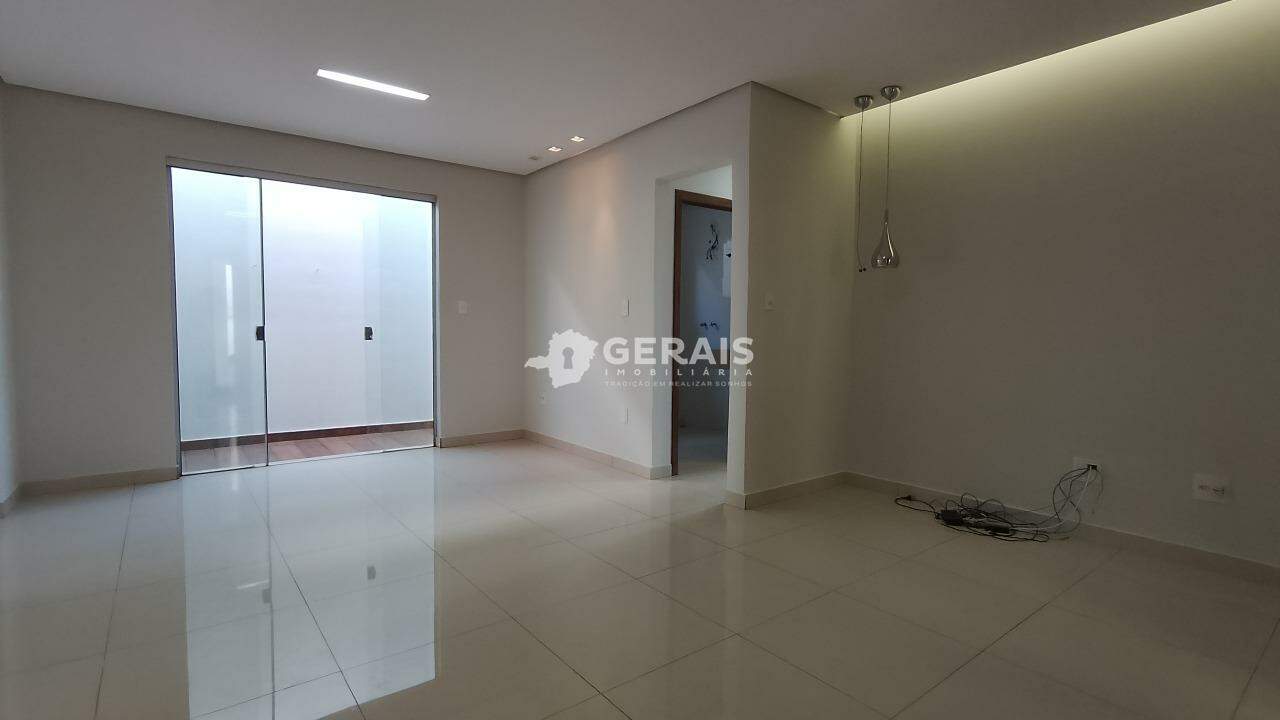 Casa para aluguel no SAO JUDAS TADEU: 03- SALA
