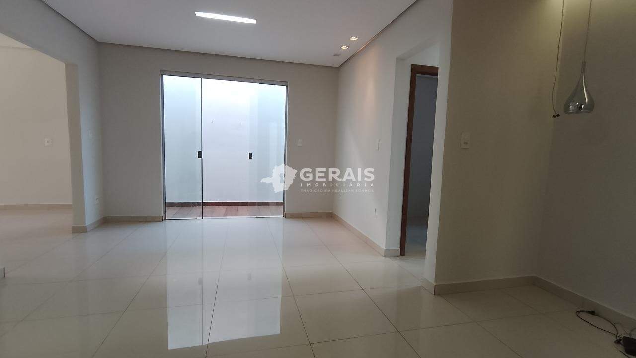 Casa para aluguel no SAO JUDAS TADEU: 04- SALA