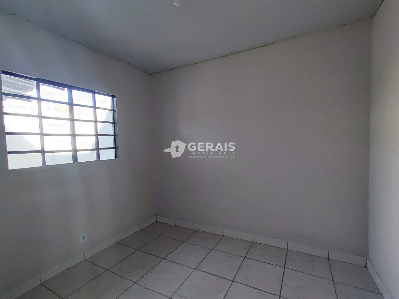 Casa para aluguel no JARDIM COPACABANA: 05- QUARTO 02