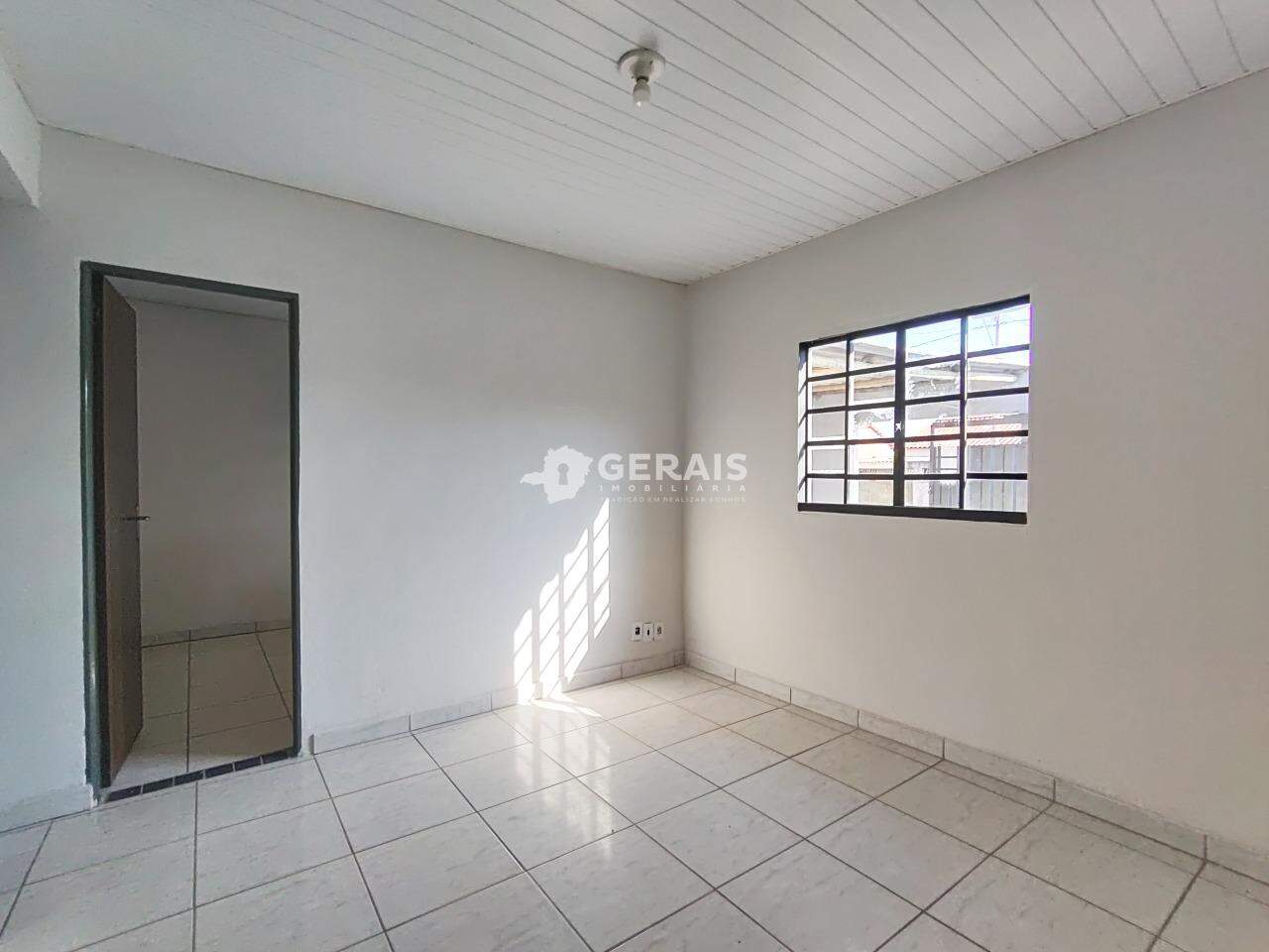 Casa para aluguel no JARDIM COPACABANA: 03- SALA