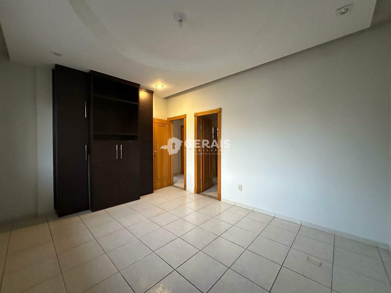Apto Cobertura para aluguel no CENTRO: 08 - QUARTO SUÍTE