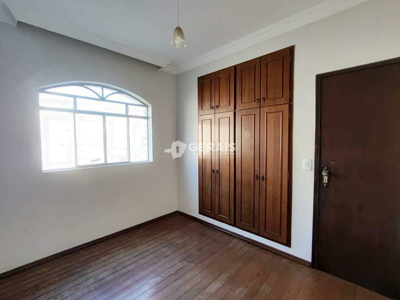 Apartamento para aluguel no PORTO VELHO: 08-QUARTO SUÍTE