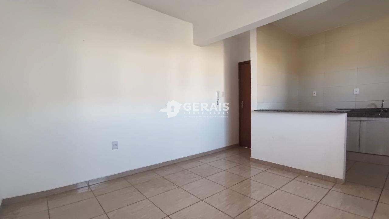 Apartamento para aluguel no ORION: 04 - SALA