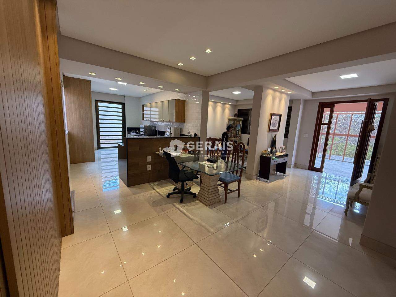 Casa para aluguel no PORTO VELHO: 05- SALA