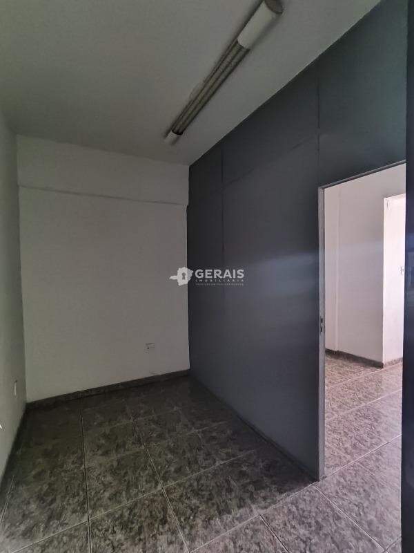 Sala para aluguel no CENTRO: 04- SALA DE ESPERA