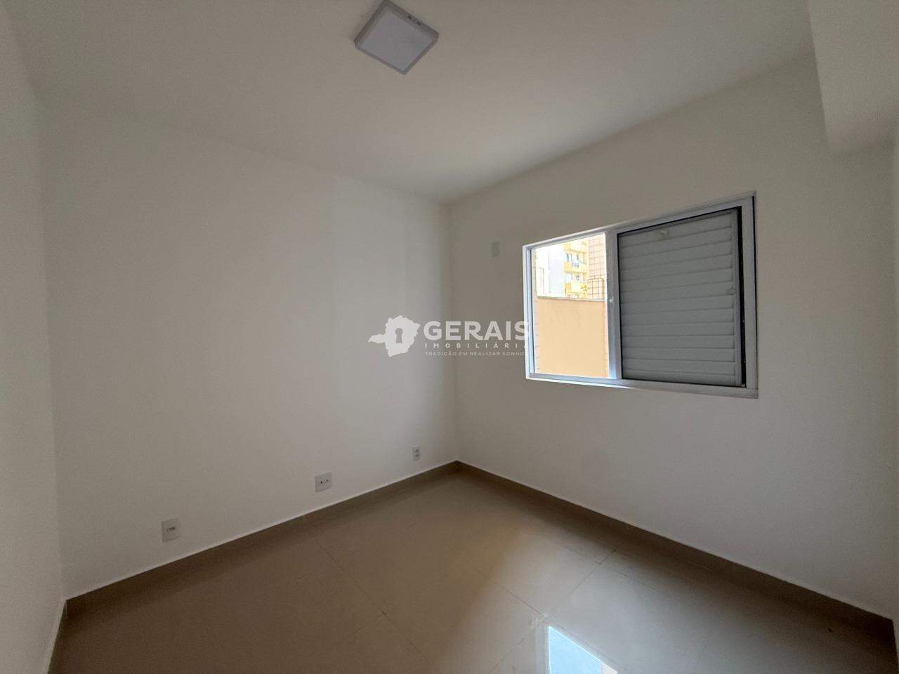 Apartamento para aluguel no CENTRO: 06- QUARTO 01