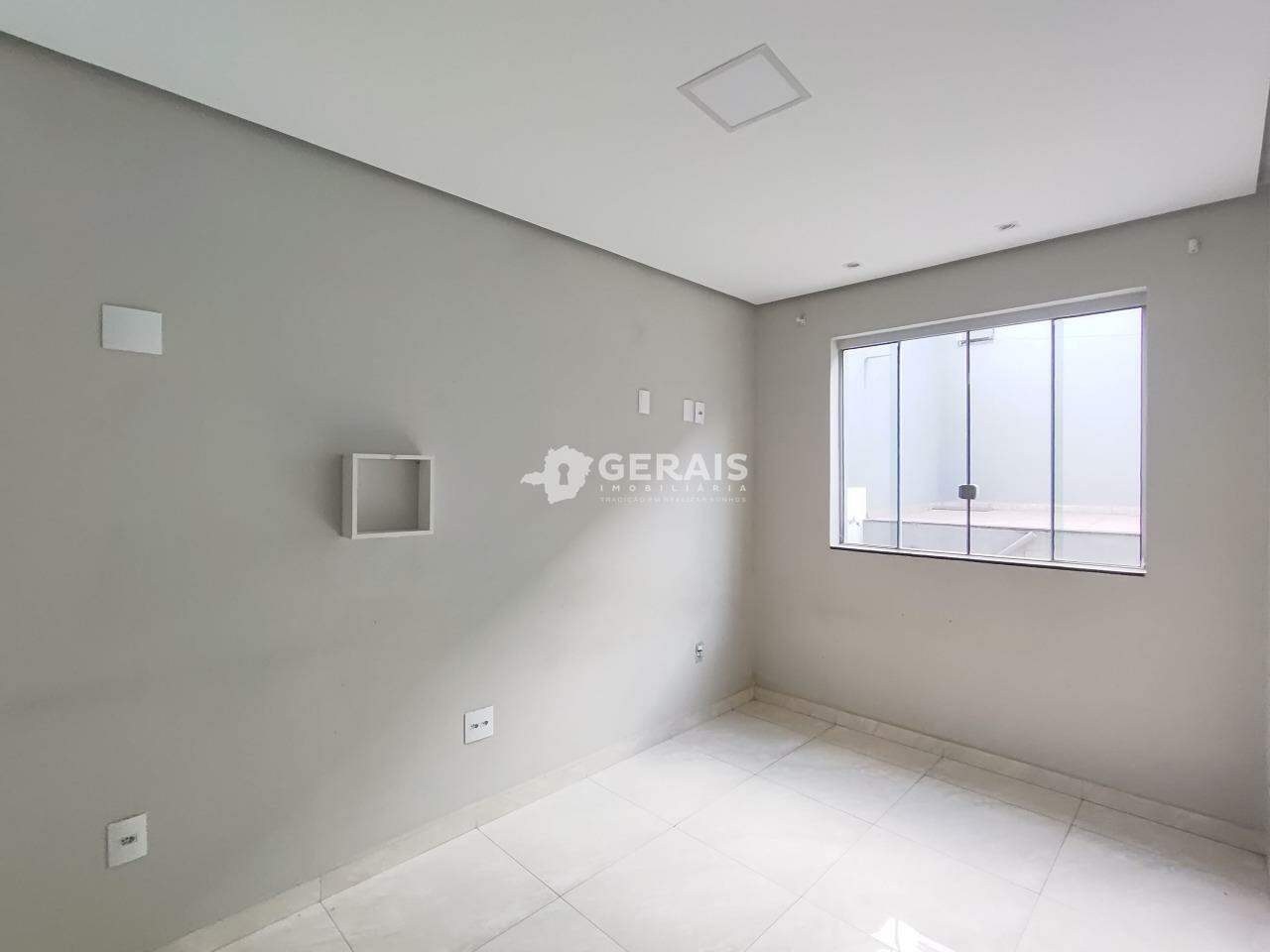 Casa para aluguel no SÃO ROQUE: 05- QUARTO 01