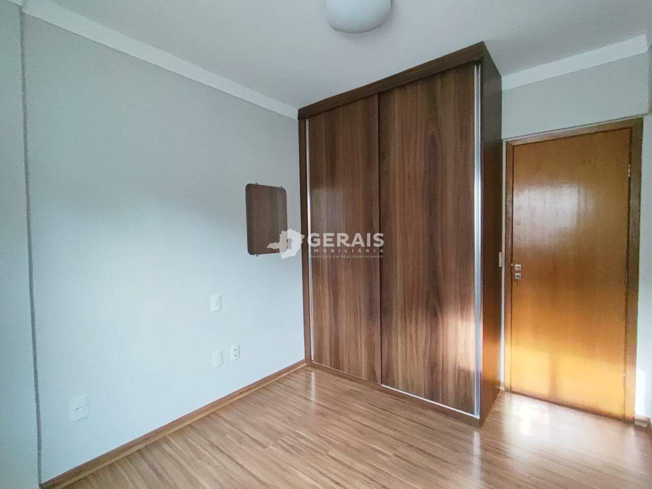 Apartamento para aluguel no CENTRO: 06 - QUARTO 02