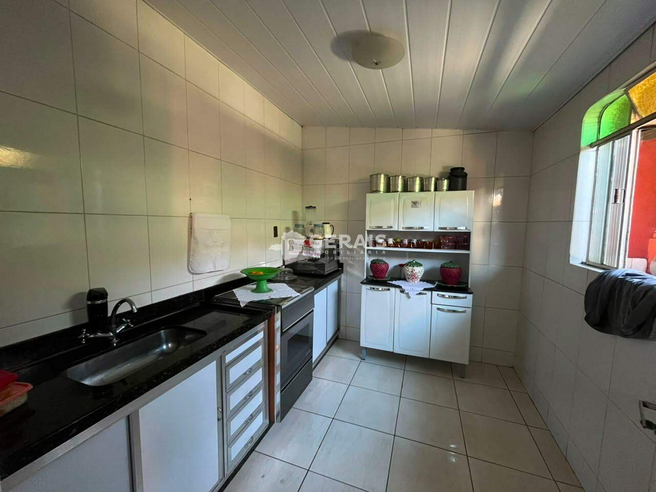 Casa à venda no LEVINDO PAULA PEREIRA: 06- COZINHA 02