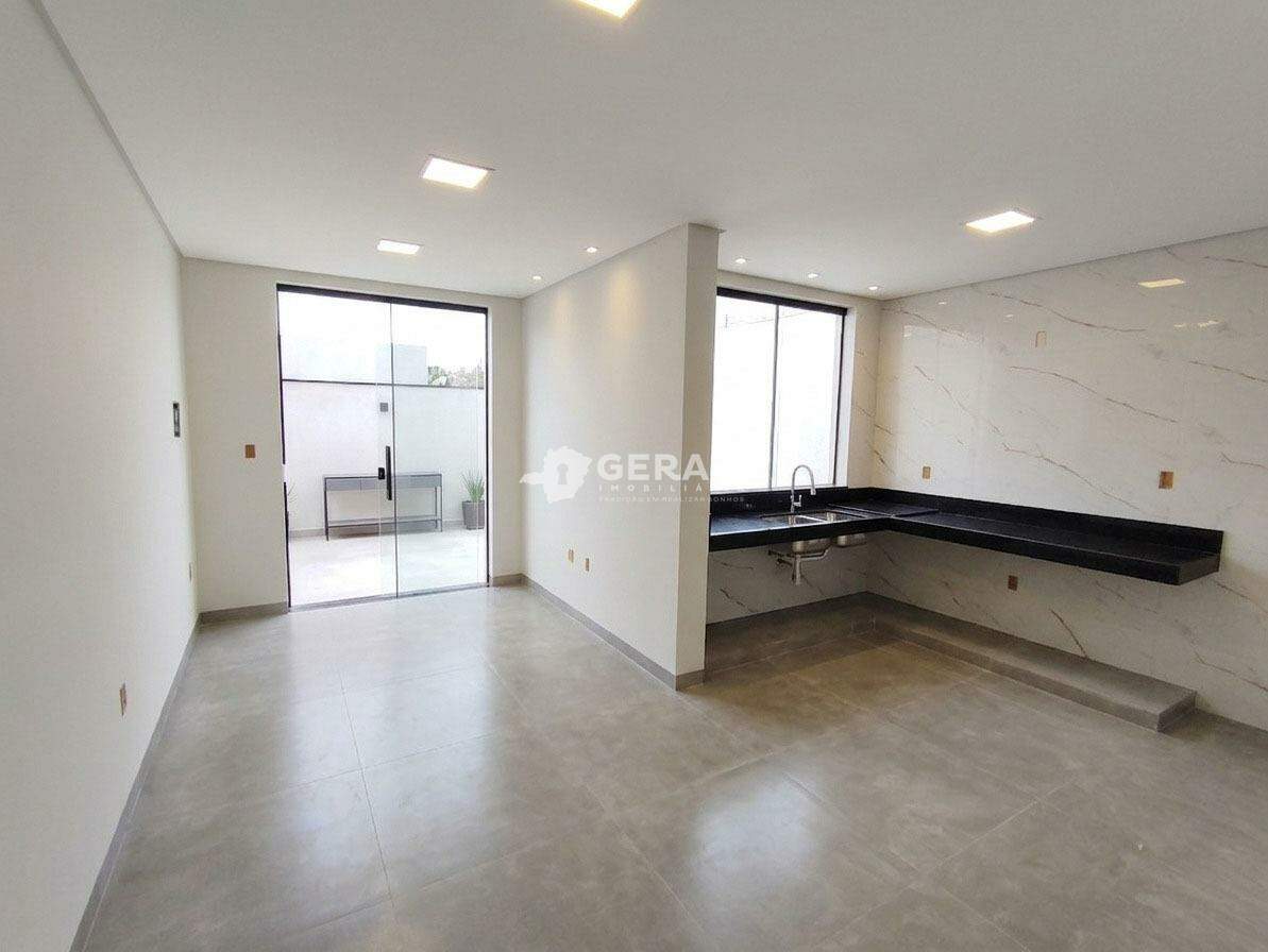Casa à venda no ALTEROSA: 03- SALA