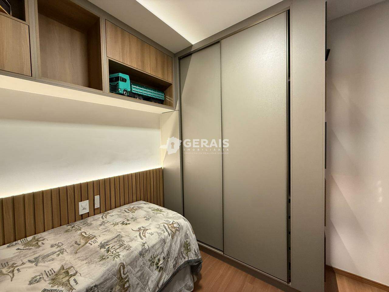 Apartamento para aluguel no CENTRO: 07- QUARTO 01