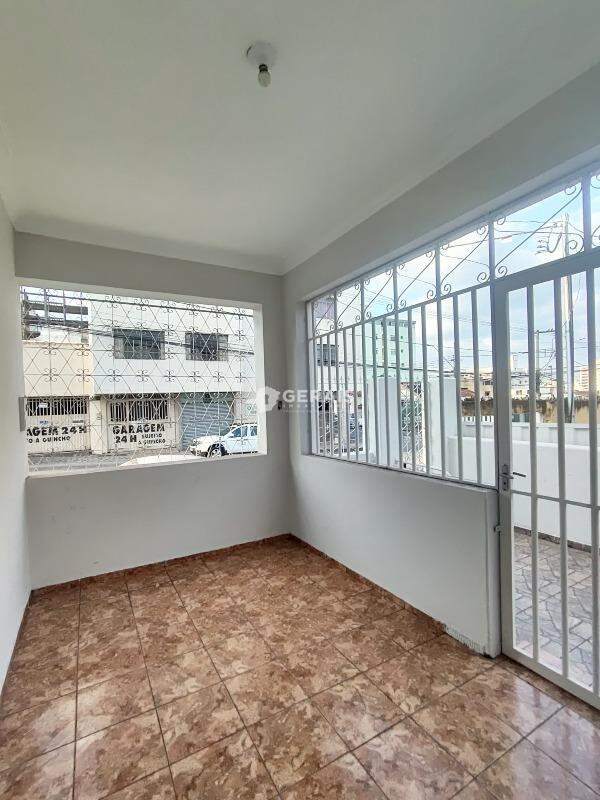 Casa para aluguel no CENTRO: 04- SACADA