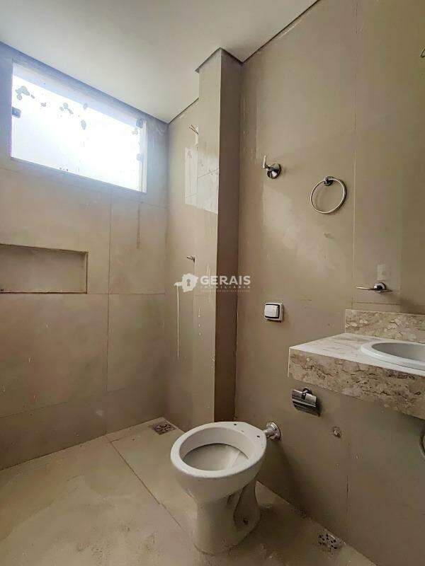 Apartamento para aluguel no CATALÃO: 08- BANHO SUÍTE 