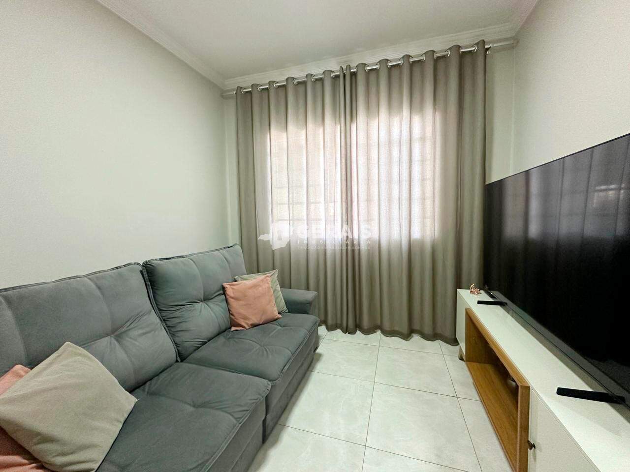 Casa à venda no JARDIM CANDELÁRIA: 05- QUARTO 01