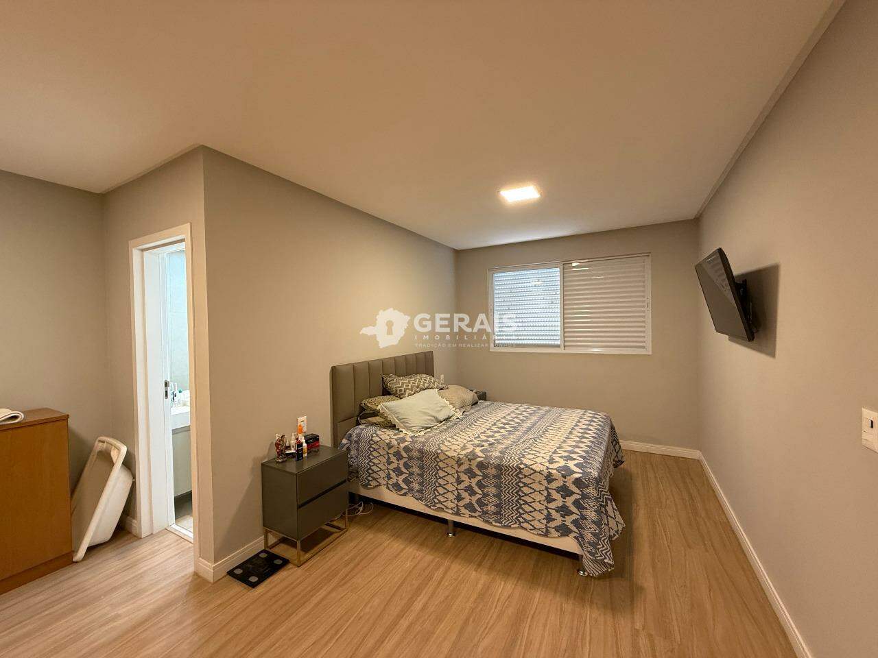 Apartamento para aluguel no SANTO ANTÔNIO: 08- QUARTO SUÍTE 02