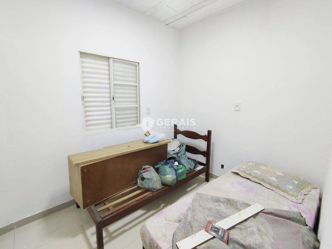 Casa à venda no PADRE EUSTAQUIO: 05- QUARTO 01