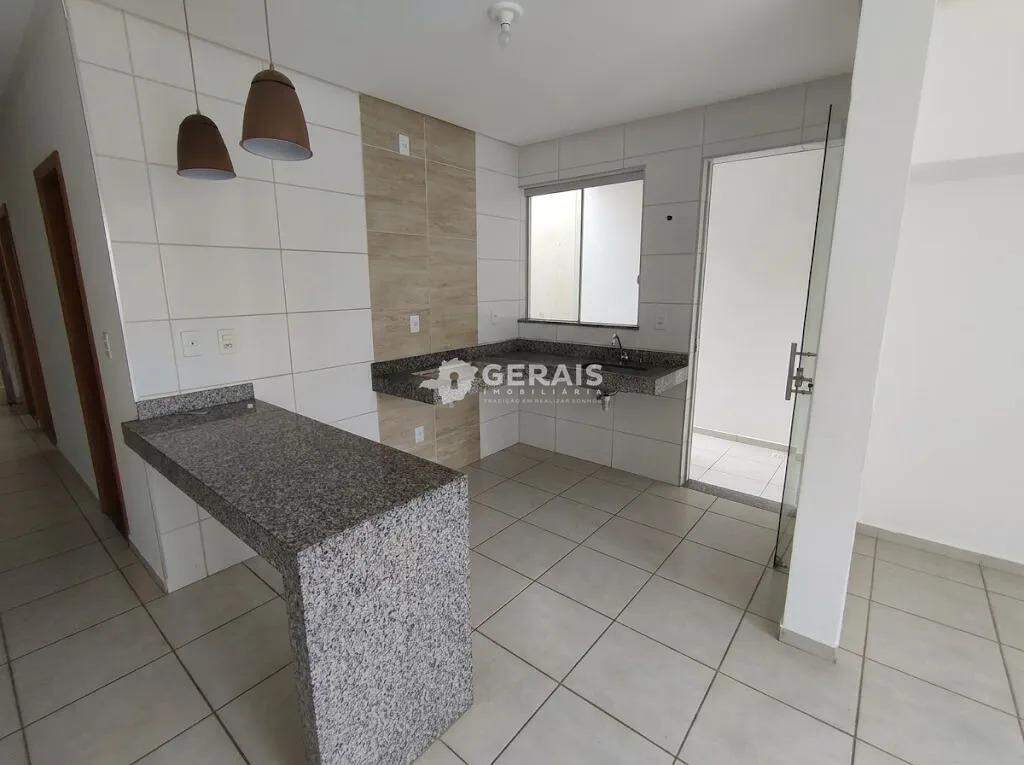 Casa à venda no SAO LUCAS: 04- COZINHA
