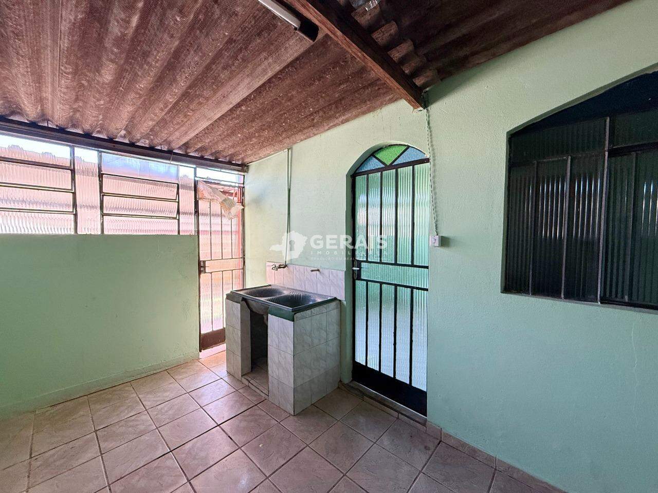 Casa para aluguel no SÃO ROQUE: 09 - ÁREA DE SERVIÇO