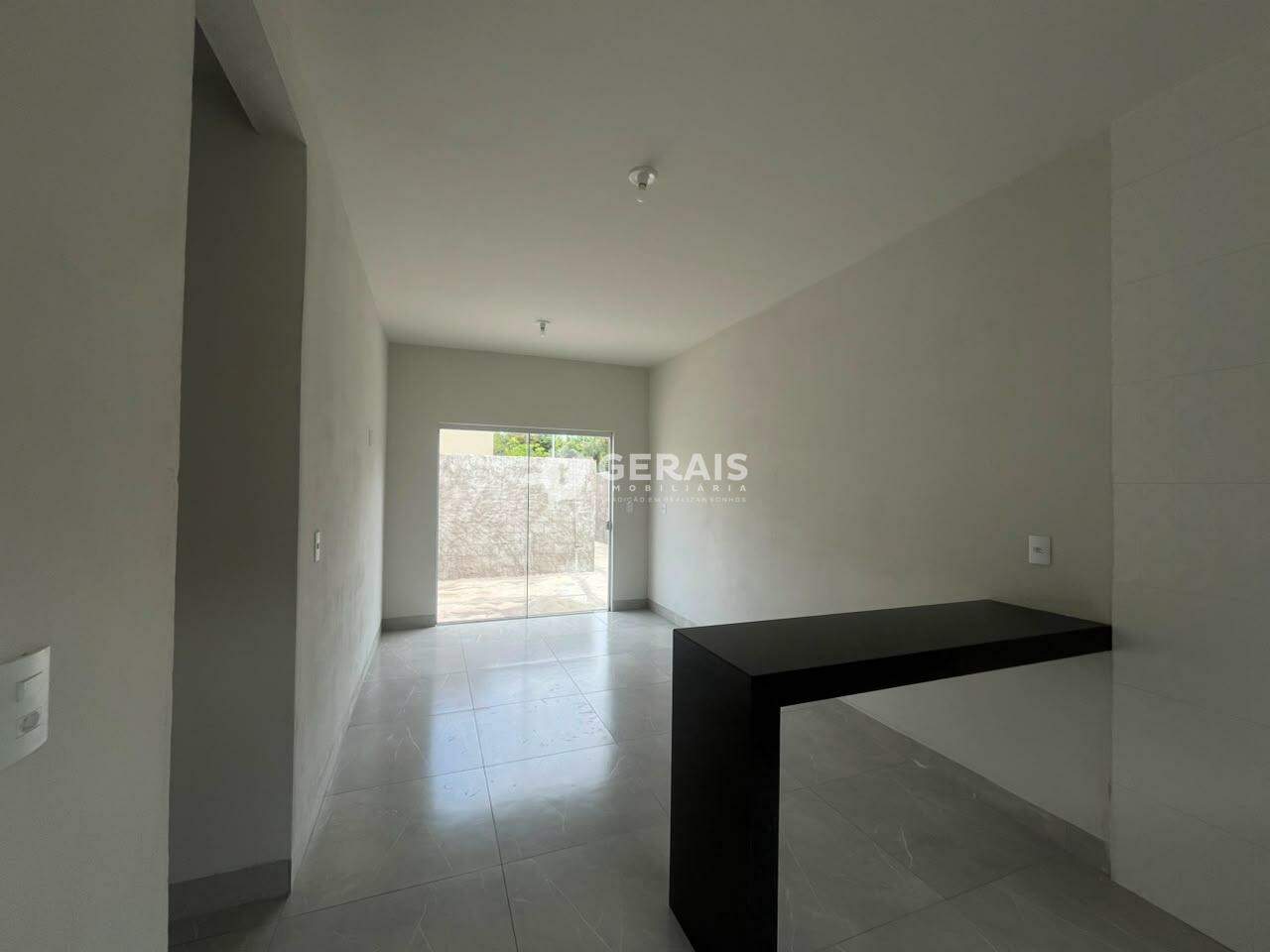 Casa à venda no JUZA FONSECA: 02- SALA
