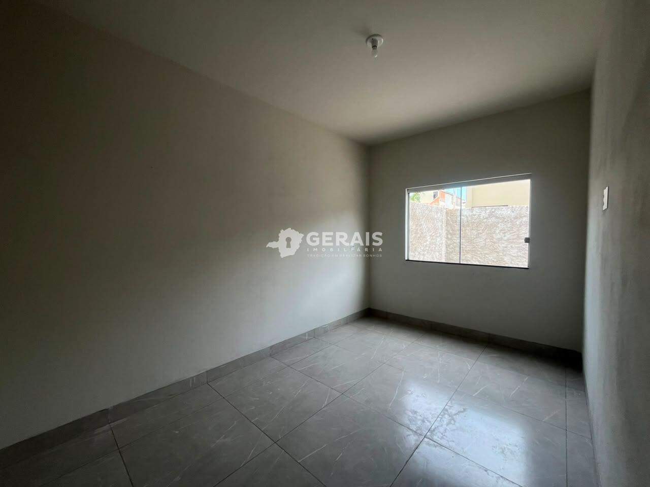 Casa à venda no JUZA FONSECA: 04- QUARTO 01