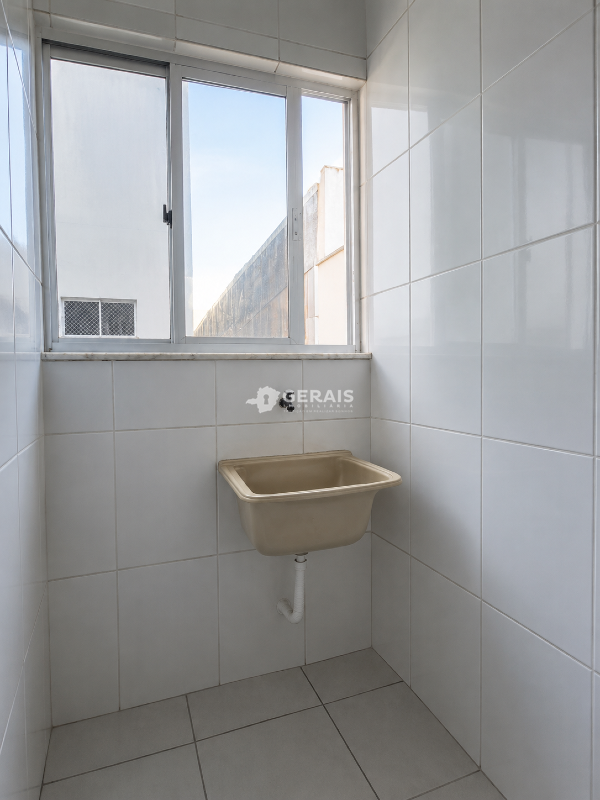 Apartamento à venda no CENTRO: 09- ÁREA DE SERVIÇO