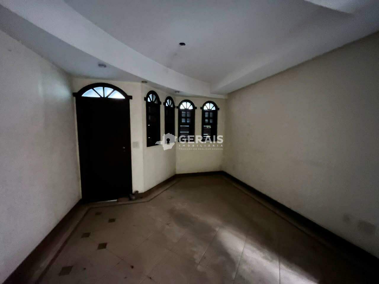 Casa à venda no CENTRO: 03- SALA