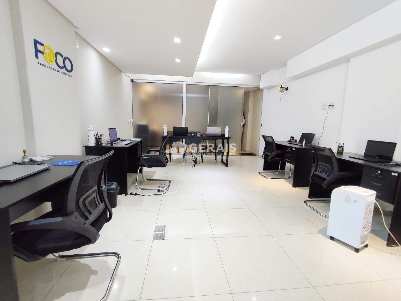 Sala à venda no CENTRO: 03- SALA